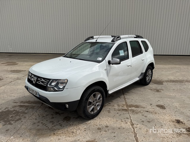 2015 DACIA Duster 4x4 Vehicule Utilitaire Cargo Van - Lengvasis automobilis: foto 2 2015 DACIA Duster 4x4 Vehicule Utilitaire Cargo Van - Lengvasis automobilis: foto 2