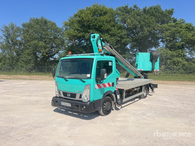 2016 Nissan Cabstar NT400 2016 Oil&Steel Scorpion 1812 16 ... Bucket Truck - Autobokštelio: foto 2 2016 Nissan Cabstar NT400 2016 Oil&Steel Scorpion 1812 16 ... Bucket Truck - Autobokštelio: foto 2