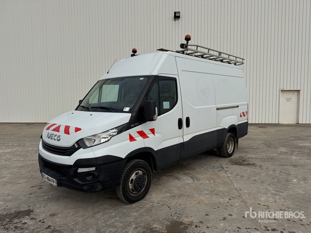 2017 Iveco 35-150 Vehicule Utilitaire Cargo Van - Krovininis mikroautobusas: foto 2 2017 Iveco 35-150 Vehicule Utilitaire Cargo Van - Krovininis mikroautobusas: foto 2