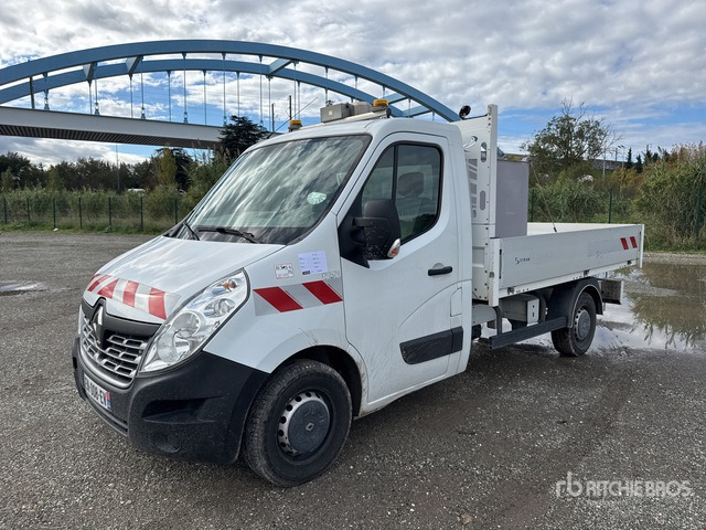 2017 Renault Master Camion Plateau Flatbed Dump Truck: Light Duty - Savivartis sunkvežimis: foto 2 2017 Renault Master Camion Plateau Flatbed Dump Truck: Light Duty - Savivartis sunkvežimis: foto 2
