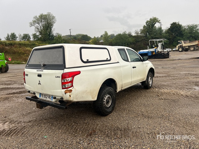 2018 Mitsubishi L200 4x4 Extended Cab (Inoperable) Pickup - Pikapas: foto 3 2018 Mitsubishi L200 4x4 Extended Cab (Inoperable) Pickup - Pikapas: foto 3