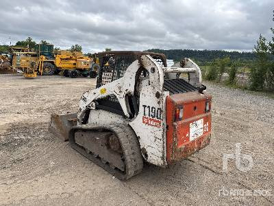 BOBCAT T190 Chargeuse Compacte - Vikšrinis mini krautuvas: foto 2 BOBCAT T190 Chargeuse Compacte - Vikšrinis mini krautuvas: foto 2