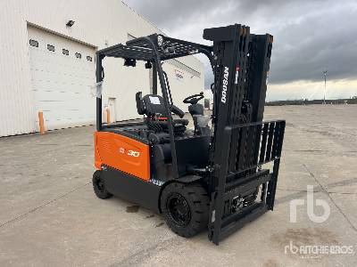 DOOSAN B30X-7 PLUS 3000 kg (Unused) - Elektrinis krautuvas: foto 4 DOOSAN B30X-7 PLUS 3000 kg (Unused) - Elektrinis krautuvas: foto 4