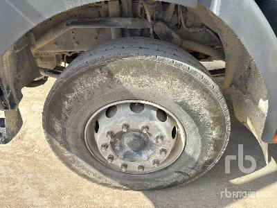 Savivartis sunkvežimis RENAULT KERAX 410DXI 8x4 Camion Benne: foto 35