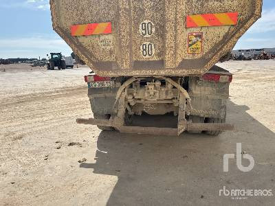 Savivartis sunkvežimis RENAULT KERAX 410DXI 8x4 Camion Benne: foto 30