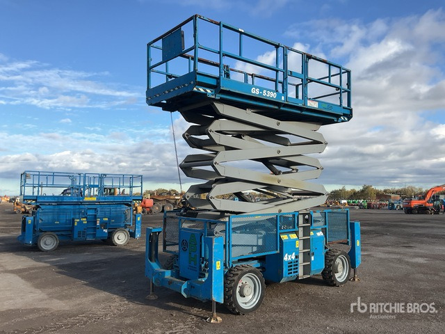 2007 Genie GS-5390 4x4 Diesel Scissor Lift - Žirklinis keltuvas: foto 1 2007 Genie GS-5390 4x4 Diesel Scissor Lift - Žirklinis keltuvas: foto 1