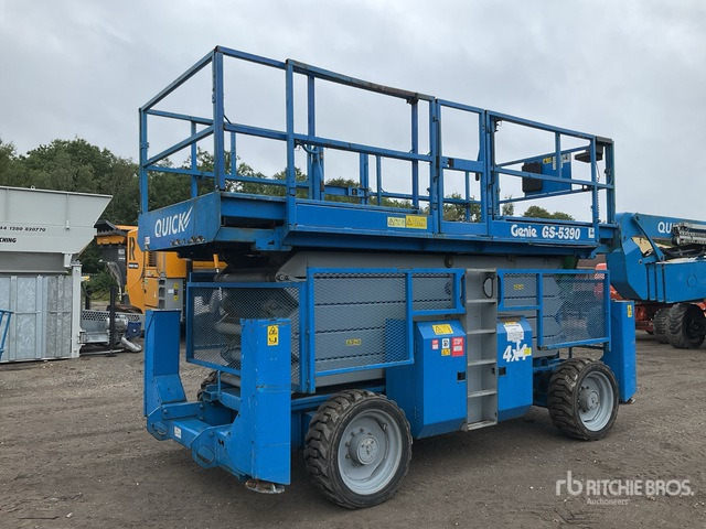 2007 Genie GS-5390 4x4 Diesel Scissor Lift - Žirklinis keltuvas: foto 4 2007 Genie GS-5390 4x4 Diesel Scissor Lift - Žirklinis keltuvas: foto 4