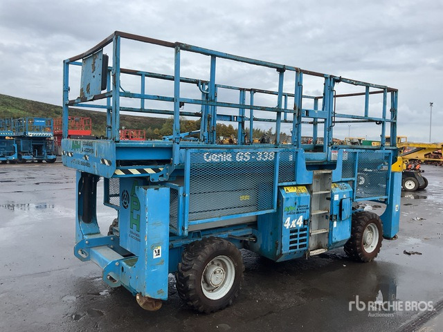 2007 Genie GS3384 4x4 Diesel Scissor Lift - Žirklinis keltuvas: foto 3 2007 Genie GS3384 4x4 Diesel Scissor Lift - Žirklinis keltuvas: foto 3