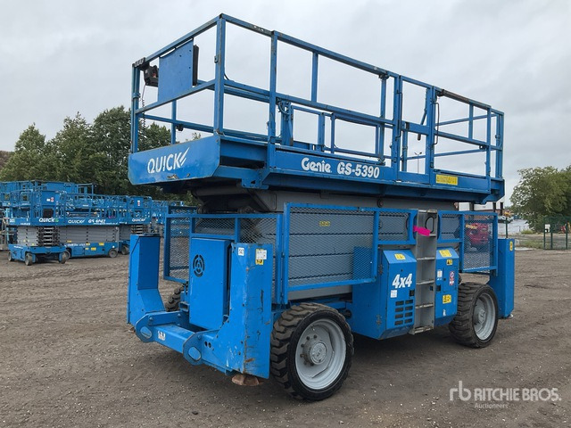 2007 Genie GS5390 4x4 Diesel Scissor Lift - Žirklinis keltuvas: foto 2 2007 Genie GS5390 4x4 Diesel Scissor Lift - Žirklinis keltuvas: foto 2