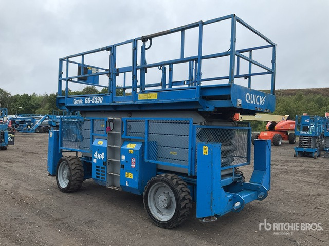 2007 Genie GS5390 4x4 Diesel Scissor Lift - Žirklinis keltuvas: foto 4 2007 Genie GS5390 4x4 Diesel Scissor Lift - Žirklinis keltuvas: foto 4