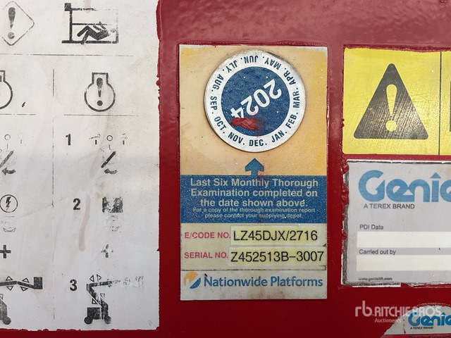 2013 Genie Z45/25J 4WD Diesel Articulating Boom Lift - Alkūninis keltuvas: foto 4 2013 Genie Z45/25J 4WD Diesel Articulating Boom Lift - Alkūninis keltuvas: foto 4