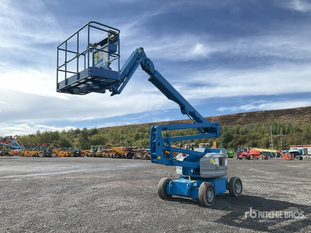 Alkūninis keltuvas 2014 Genie Z45/25J 2WD Dual Fuel Articulating Boom Lift: foto 1