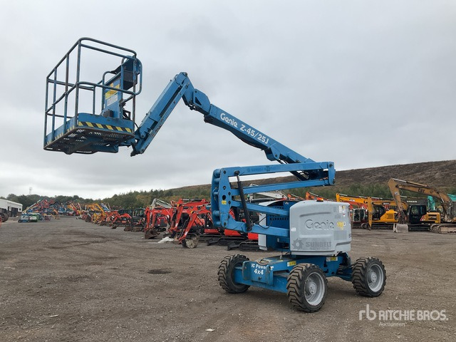2014 Genie Z45/25J 4WD Diesel Articulating Boom Lift - Alkūninis keltuvas: foto 1 2014 Genie Z45/25J 4WD Diesel Articulating Boom Lift - Alkūninis keltuvas: foto 1