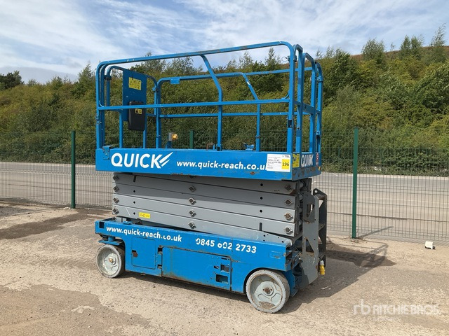 2015 Genie GS3246 Electric Scissor Lift - Žirklinis keltuvas: foto 3 2015 Genie GS3246 Electric Scissor Lift - Žirklinis keltuvas: foto 3