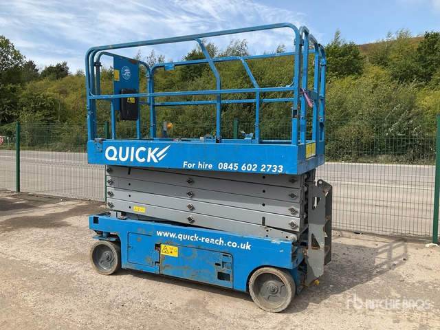 2015 Genie GS3246 Electric Scissor Lift - Žirklinis keltuvas: foto 3 2015 Genie GS3246 Electric Scissor Lift - Žirklinis keltuvas: foto 3