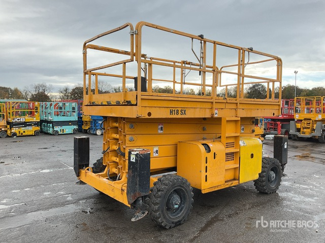 2015 Haulotte H18SX 4x4 Diesel Scissor Lift - Žirklinis keltuvas: foto 5 2015 Haulotte H18SX 4x4 Diesel Scissor Lift - Žirklinis keltuvas: foto 5