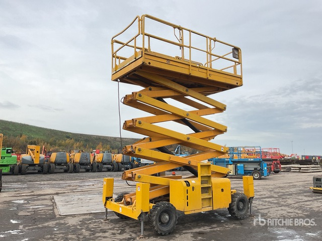 2015 Haulotte H18SX 4x4 Diesel Scissor Lift - Žirklinis keltuvas: foto 1 2015 Haulotte H18SX 4x4 Diesel Scissor Lift - Žirklinis keltuvas: foto 1