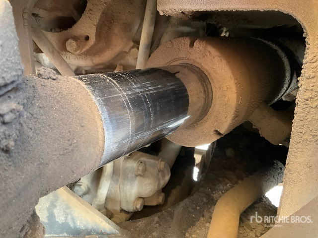 2015 Komatsu HM300-3 Articulated Dump Truck - Šarnyrinis savivartis: foto 5 2015 Komatsu HM300-3 Articulated Dump Truck - Šarnyrinis savivartis: foto 5