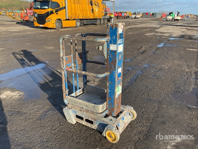 2015 Power Tower Peco Vertical Mast Lift - Stiebinis keltuvas: foto 2 2015 Power Tower Peco Vertical Mast Lift - Stiebinis keltuvas: foto 2