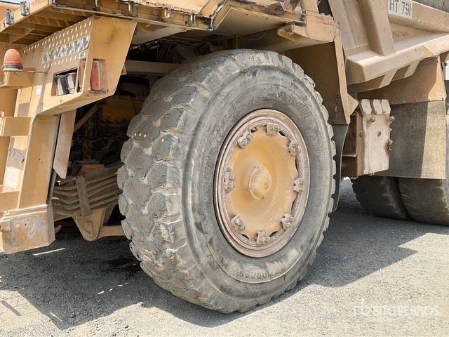 1994 Komatsu HD785-3 - Karjerinis savivartis: foto 5 1994 Komatsu HD785-3 - Karjerinis savivartis: foto 5