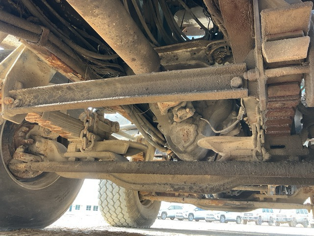 1997 Mack MR688S 1997 Schwing KVM 42/38 42 m on 8x4 Concrete Pump Truck - Betono siurblys: foto 5 1997 Mack MR688S 1997 Schwing KVM 42/38 42 m on 8x4 Concrete Pump Truck - Betono siurblys: foto 5