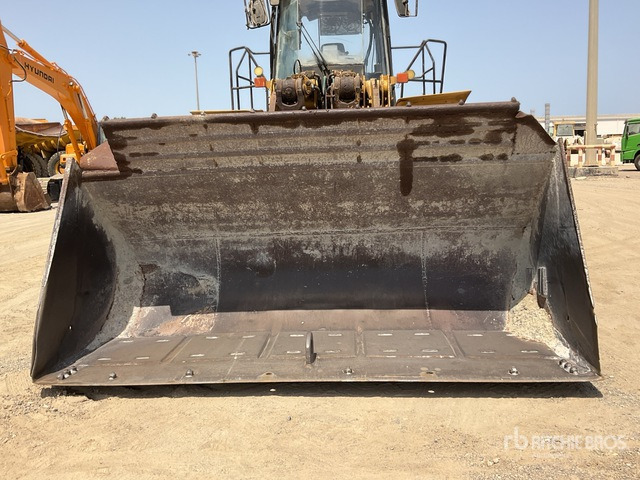 2001 Cat 980G - Ratinis krautuvas: foto 5 2001 Cat 980G - Ratinis krautuvas: foto 5