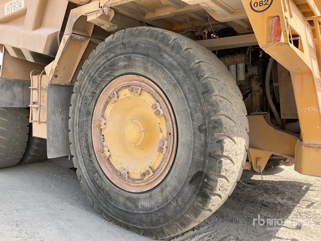 2001 Komatsu HD785-5 - Karjerinis savivartis: foto 5 2001 Komatsu HD785-5 - Karjerinis savivartis: foto 5