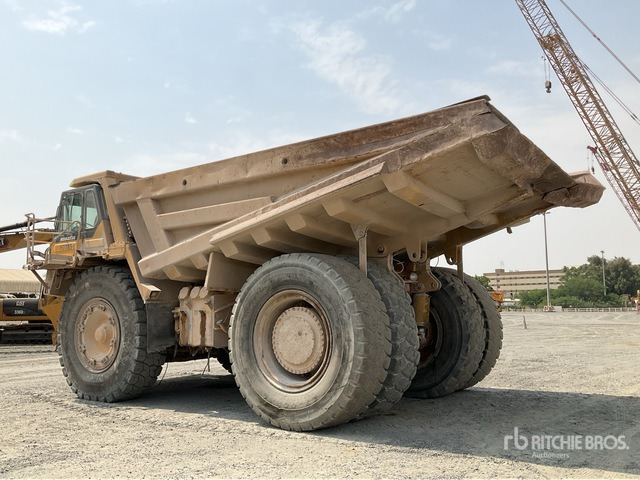 2001 Komatsu HD785-5 - Karjerinis savivartis: foto 3 2001 Komatsu HD785-5 - Karjerinis savivartis: foto 3