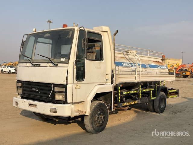 2002 Iveco Cargo 712 5000 L 4x2 Water Truck - Autocisterna: foto 1 2002 Iveco Cargo 712 5000 L 4x2 Water Truck - Autocisterna: foto 1