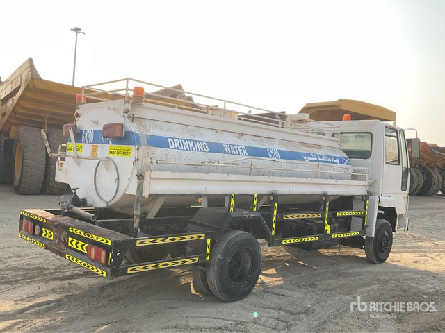 2002 Iveco Cargo 712 5000 L 4x2 Water Truck - Autocisterna: foto 5 2002 Iveco Cargo 712 5000 L 4x2 Water Truck - Autocisterna: foto 5