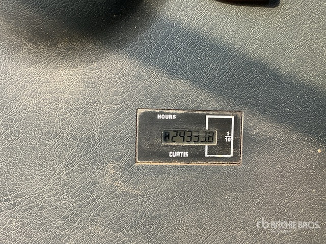 2013 Hyundai Robex 170W-9S - Ratinis ekskavatorius: foto 5 2013 Hyundai Robex 170W-9S - Ratinis ekskavatorius: foto 5