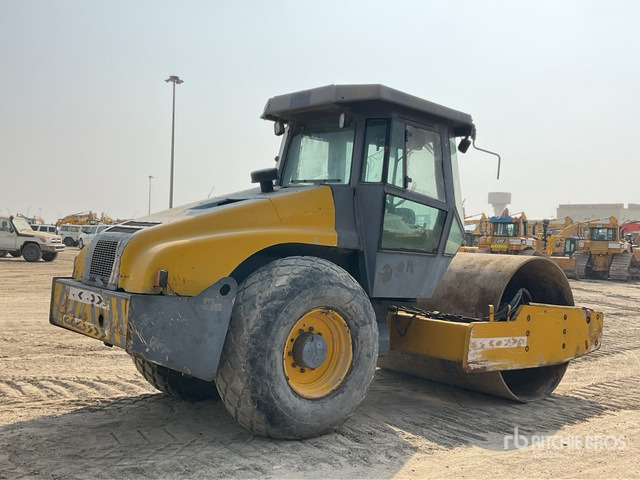 2014 Dynapac CA250D - Kompaktorius: foto 4 2014 Dynapac CA250D - Kompaktorius: foto 4