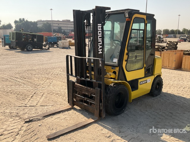 2014 Hyundai 30DF-7 3 ton Forklift - Dyzelinis krautuvas: foto 1 2014 Hyundai 30DF-7 3 ton Forklift - Dyzelinis krautuvas: foto 1