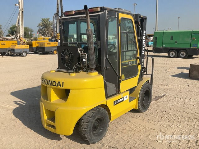 2014 Hyundai 30DF-7 3 ton Forklift - Dyzelinis krautuvas: foto 3 2014 Hyundai 30DF-7 3 ton Forklift - Dyzelinis krautuvas: foto 3