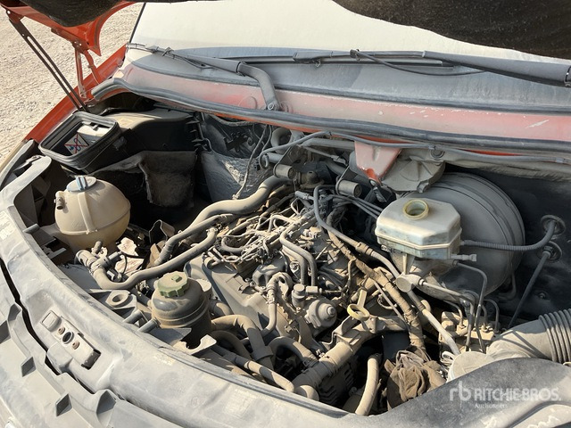 2014 Volkswagen Crafter 4x2 18-Seat Mini (Inoperable) Bus - Mikroautobusas, Keleivinis furgonas: foto 5 2014 Volkswagen Crafter 4x2 18-Seat Mini (Inoperable) Bus - Mikroautobusas, Keleivinis furgonas: foto 5