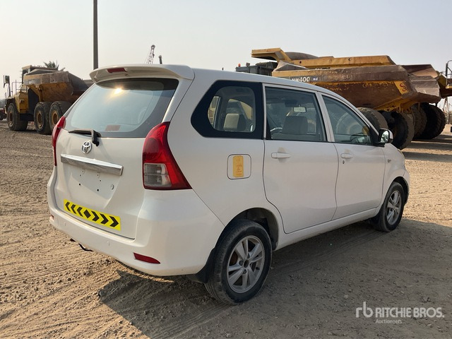 2015 Toyota Avanza Minivan - Lengvasis automobilis: foto 3 2015 Toyota Avanza Minivan - Lengvasis automobilis: foto 3