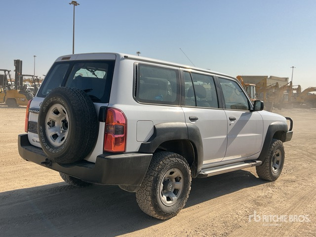 2018 Nissan Patrol GL 4x4 SUV - Visureigis: foto 3 2018 Nissan Patrol GL 4x4 SUV - Visureigis: foto 3