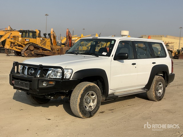 2018 Nissan Patrol GL 4x4 SUV - Visureigis: foto 1 2018 Nissan Patrol GL 4x4 SUV - Visureigis: foto 1
