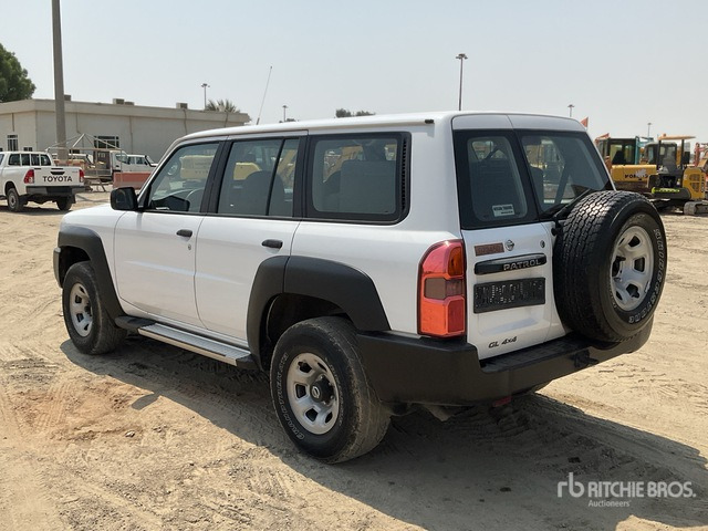 2018 Nissan Patrol GL 4x4 SUV - Visureigis: foto 4 2018 Nissan Patrol GL 4x4 SUV - Visureigis: foto 4