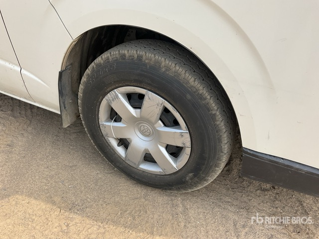 2018 Toyota Hiace 4x2 15-Seat Mini Bus - Mikroautobusas, Keleivinis furgonas: foto 5 2018 Toyota Hiace 4x2 15-Seat Mini Bus - Mikroautobusas, Keleivinis furgonas: foto 5