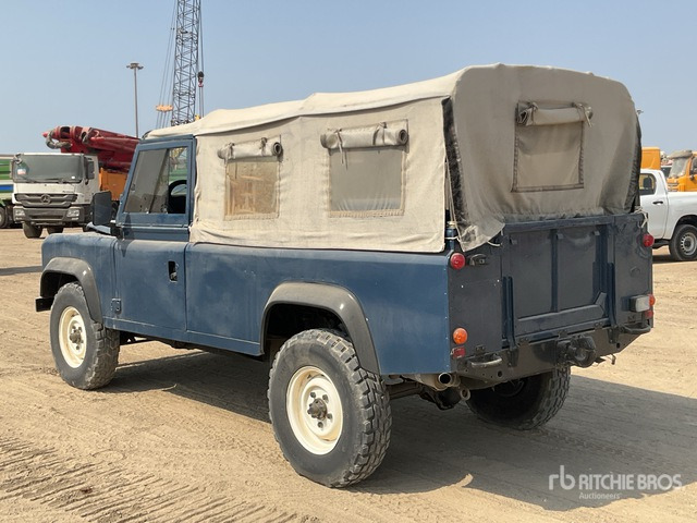 Land Rover 110 - Lengvasis automobilis: foto 4 Land Rover 110 - Lengvasis automobilis: foto 4