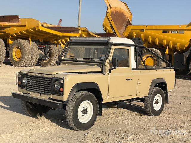 Land Rover Defender 110 - Pikapas: foto 2 Land Rover Defender 110 - Pikapas: foto 2
