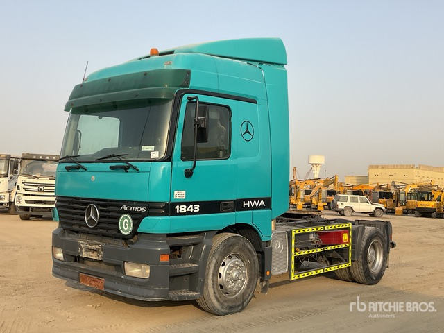 2001 Mercedes-Benz Actros 1843 4x2 S/A Sleeper Truck Tractor - Vilkikas: foto 1 2001 Mercedes-Benz Actros 1843 4x2 S/A Sleeper Truck Tractor - Vilkikas: foto 1