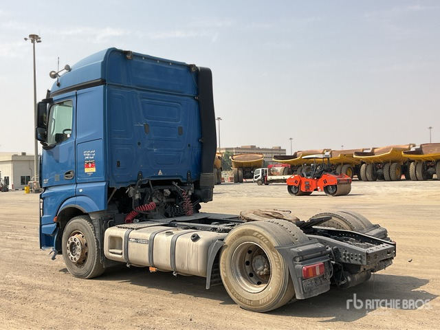 2013 Mercedes-Benz Actros 1845LS 4x2 S/A Sleeper Truck Tractor - Vilkikas: foto 4 2013 Mercedes-Benz Actros 1845LS 4x2 S/A Sleeper Truck Tractor - Vilkikas: foto 4