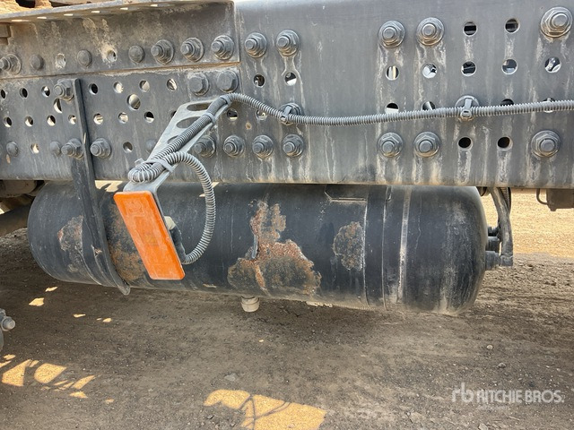 2013 Mercedes-Benz Actros 1845LS 4x2 S/A Sleeper Truck Tractor - Vilkikas: foto 5 2013 Mercedes-Benz Actros 1845LS 4x2 S/A Sleeper Truck Tractor - Vilkikas: foto 5