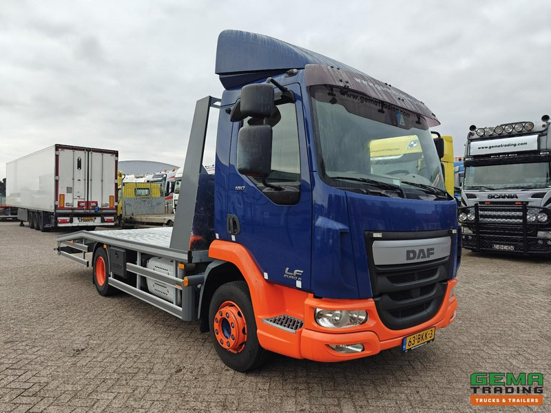 DAF LF 180 FA 4x2 Dagcab Euro6C - Oprijwagen/Machine transporter 5.3m + Lier 5900kg - Trekhaak - 09/2026 APK - NieuweOPbouw! - Autovežis sunkvežimis: foto 3 DAF LF 180 FA 4x2 Dagcab Euro6C - Oprijwagen/Machine transporter 5.3m + Lier 5900kg - Trekhaak - 09/2026 APK - NieuweOPbouw! - Autovežis sunkvežimis: foto 3