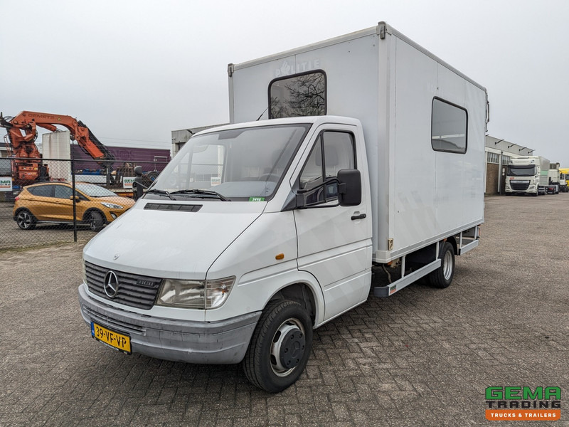 Mercedes-Benz 400-serie 410 D 4x2 Euro2 - Mobiel Kantoor - Standkachel - Hydr. Steunpoten - Eigen Accu's - 26.000KM Origineel - MARGE - Komercinis automobilis: foto 1 Mercedes-Benz 400-serie 410 D 4x2 Euro2 - Mobiel Kantoor - Standkachel - Hydr. Steunpoten - Eigen Accu's - 26.000KM Origineel - MARGE - Komercinis automobilis: foto 1