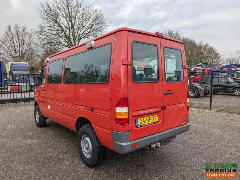Mercedes-Benz 316 CDI  4x4 Euro3 - 59.000km - 9 Persoons - Lier - 3 Sperren!  Hoge en Lage Gearing - Mikroautobusas, Keleivinis furgonas: foto 4 Mercedes-Benz 316 CDI  4x4 Euro3 - 59.000km - 9 Persoons - Lier - 3 Sperren!  Hoge en Lage Gearing - Mikroautobusas, Keleivinis furgonas: foto 4
