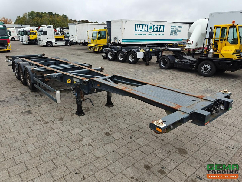 Schmitz Cargobull SCF 24 G 3-Assen MB - LiftAs - Schijfremmen - Vast Chassis - 2x20FT 1x30FT 40FT aansluiting - Konteineris-vežimus/ Sukeisti kūną puspriekabė: foto 4 Schmitz Cargobull SCF 24 G 3-Assen MB - LiftAs - Schijfremmen - Vast Chassis - 2x20FT 1x30FT 40FT aansluiting - Konteineris-vežimus/ Sukeisti kūną puspriekabė: foto 4