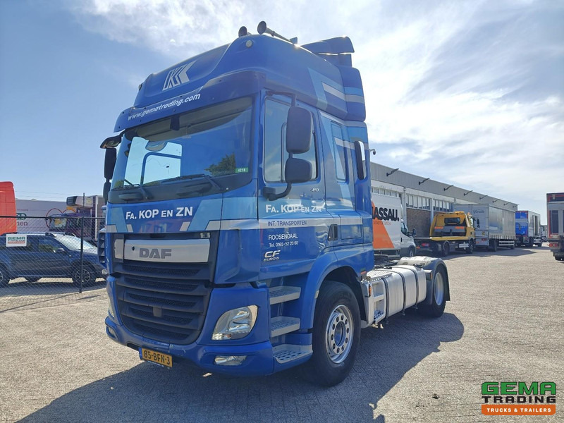 DAF CF 410 FT 4x2 Spacecab Euro6A - 13L engine - Dubbele Tanks - NL truck - SMARTTacho V2 - 01/2026 APK - Vilkikas: foto 1 DAF CF 410 FT 4x2 Spacecab Euro6A - 13L engine - Dubbele Tanks - NL truck - SMARTTacho V2 - 01/2026 APK - Vilkikas: foto 1